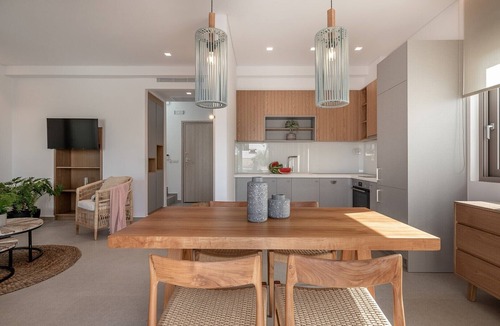 Tavronitis Villa | Luxury villa complex with 22 beds★Market & tavern within walking distance★500 m from the beach★8 bedrooms