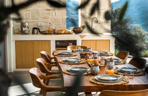 Agia Galini Villa | Luxury villa for 8 with pool and view of the Cretan mountains and the Libyan Sea