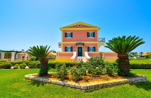 Almiros Beach Villa | Luxury Villa Rose Almyros: Private Pool, 200m From The Beach, Free WiFi