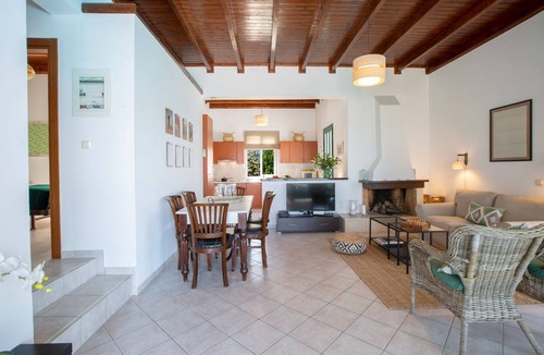 Evgiros Villa | Luxury Villa With Stunning Views in Lefkada