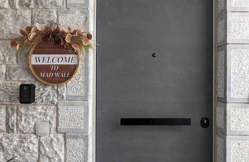 South Kynouria Apartment | Mad Wall Apartment . A breathtaking gem in the Peloponnese!