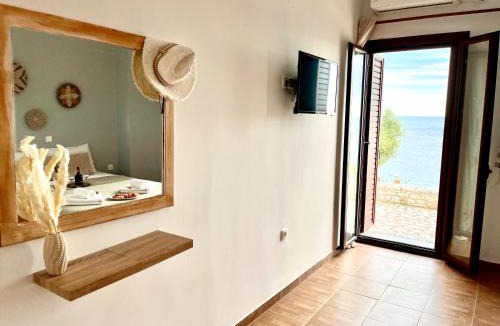 East Mani Apartment | Magic estate on the wave 2 by Villa Lagkadaki