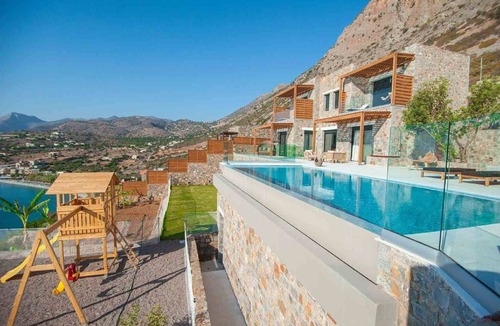 Elounda Villa | Magnificent Crete Villa | Villa Iris | 6 Bedrooms | Direct Access to Beach