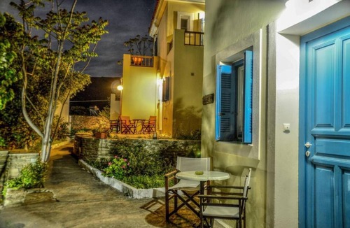 Andros Apartment | Mainades Studio - Steropi Hideaway in Andros
