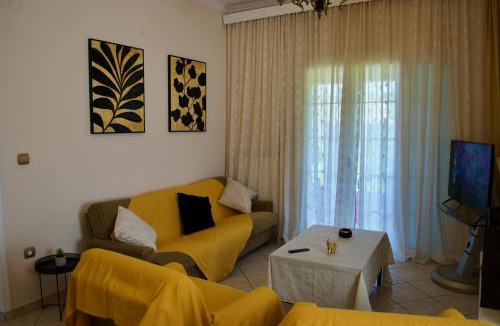 Sinarades House | Maison Euphoria
