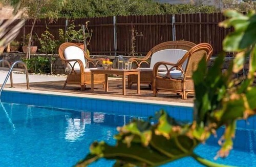 Mavros Kolimpos Villa | Makrygialos Villa - Beachfront villa private pool