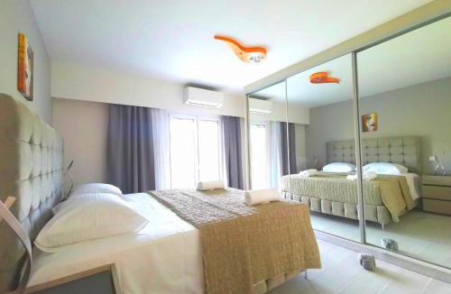 Alepou Apartment | Mama Fox