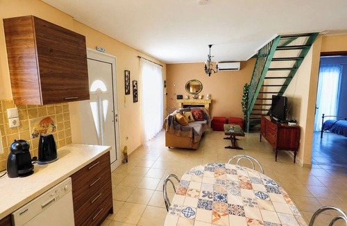 Marathon House | Marathon Coast Home - 2BR Private Yard by ΜΡS