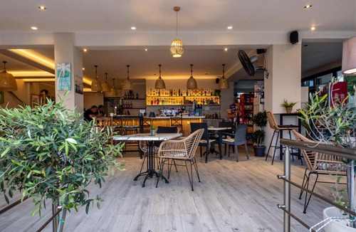 Marathias Apartment | Marea Blue Seaview Apartments of Santa Barbara