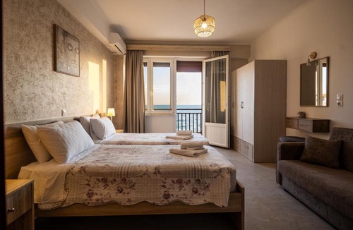 Marathias Apartment | Marea Blue Seaview Apartments of Santa Barbara
