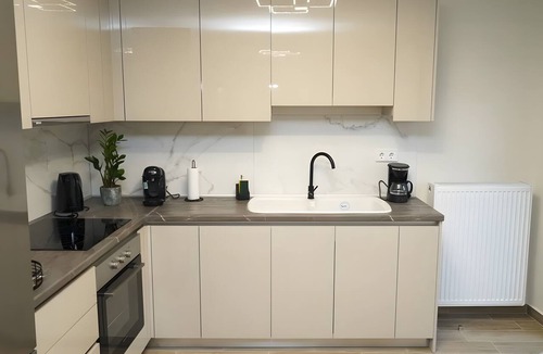 Dio-Olympos Apartment | Mareli Olympus Luxury Apartment with Mountain View, Wi-Fi, and Air Conditioning