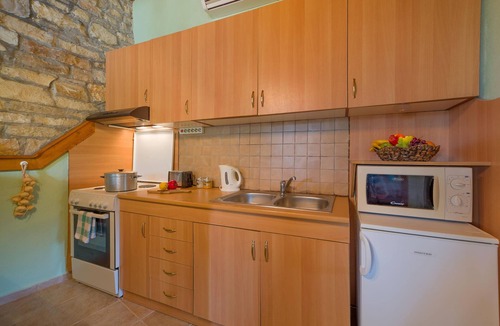 Koutsi Villa | Marguerita House in Paxi