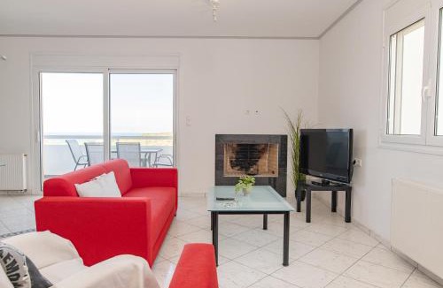 Iraklides Villa | Maria's Villa - Island Stay Near Beaches and Airport