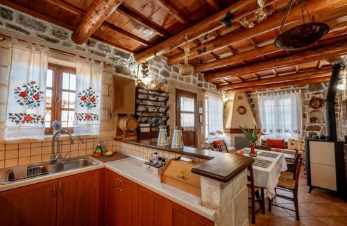 Malaxa House | Marias Serene Countryside Retreat, House