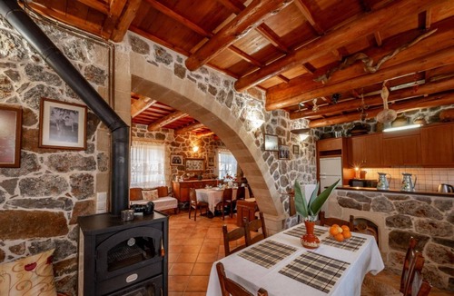 Malaxa House | Marias Serene Countryside Retreat, House
