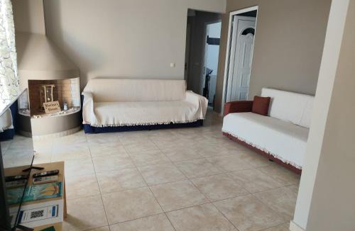 Vagia Apartment | Marinas house