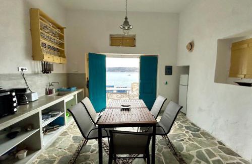 Milos House | Marioga's house