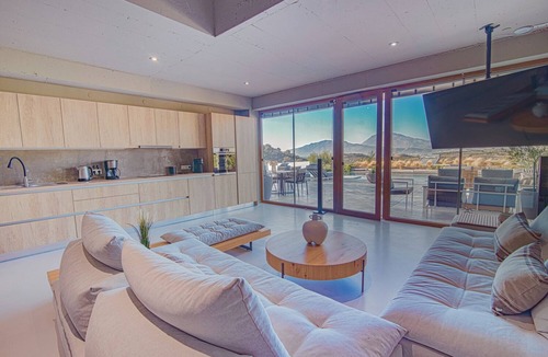 Kamilari Villa | Marnos Grand Villa