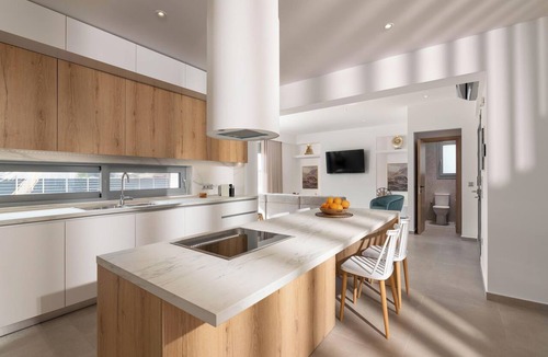 Petaloudes Villa | Martini Villas - Rosemary in Kremasti
