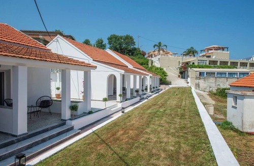 Agios Stefanos Avliotes Villa | Massalia Suites Sea View Villa Vita