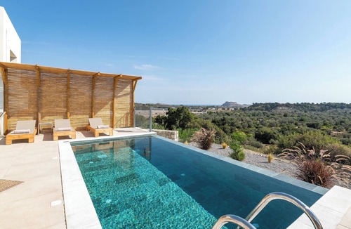 Archangelos Villa | Massari Hills Luxury Living - Villa Fuga