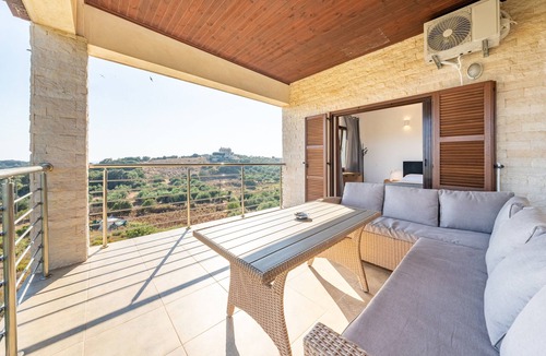 Dafnata Apartment | Melissa 1 - paradise views of the sea and mountains, large garden