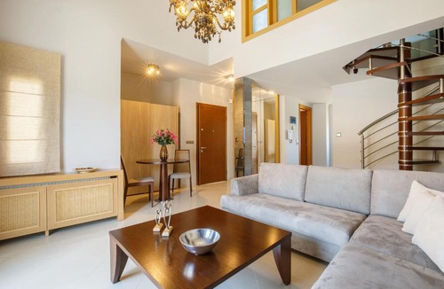 Kalamaria Apartment | Melon Suites