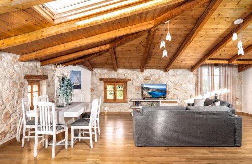 Vasilikos Apartment | Mirabilia Loft - Amazing Views and Steps from Banana Beach