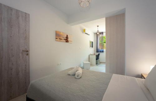 Agios Nikolaos Town Apartment | Miracle View Villas