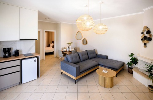 Tsoukaladhes Apartment | ML Houses Lefkada