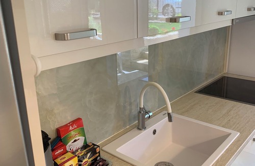 Nea Fokaia Condo | Modern family-sized condo near the beach