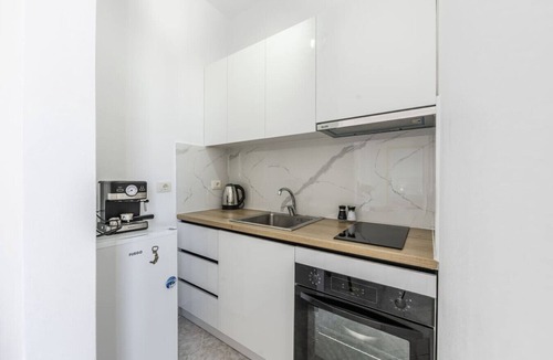 Rade Apartment | Modern Home with Wifi and Beach Access | Golem by PikHost