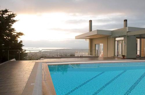 Diasella Villa | Modern Luxury Villa with Pool, just 5min to sea