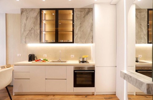 Orikum Apartment | Modern Pool Side Studio Palm, Vlore, Albania