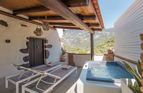 Moni Hotel | Monastery Estate Guesthouse