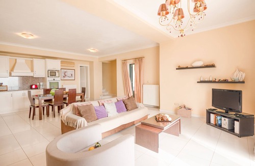 Barbati Villa | Mountain tranquillity meets coastal beauty near Nissaki