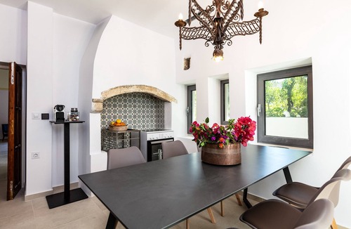 Pigi Villa | Muazzo Historic Residence, a modernized gem