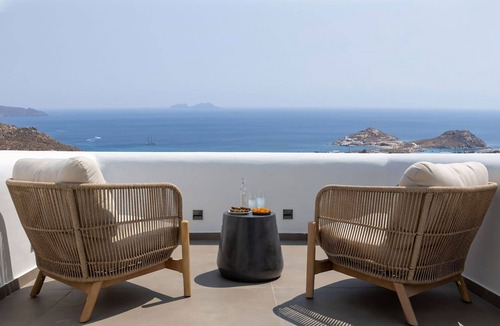 Xilokeratidi Villa | My Rental Homes - Villa Mati with pool, Jacuzzi bathtub, sea view