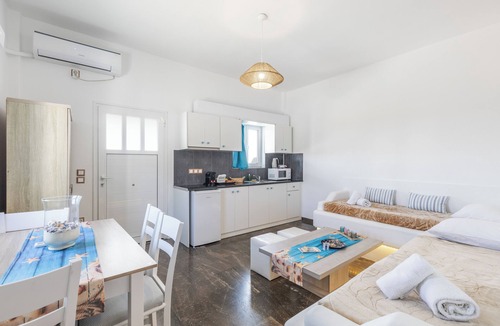 Ano Mera House | Mykonian Breeze