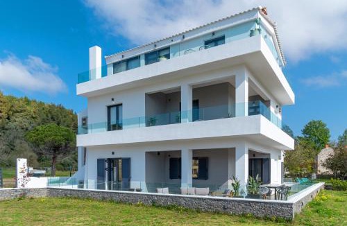 Troulos Apartment | Mythos Luxury Villa-Skiathos