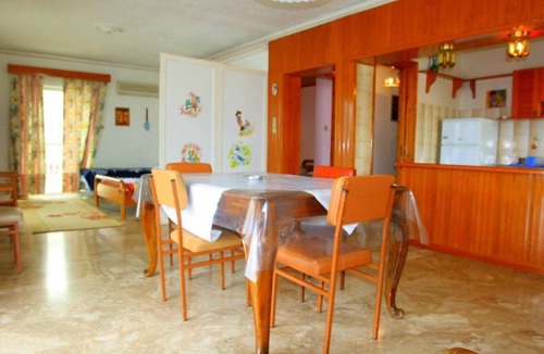Kefalari Apartment | Nefeli Oniro Sea View Apartment Sleeps 6