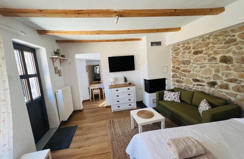 Florina House | Nevoliani stone house