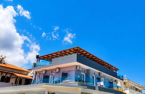 Sarti Condo | New Horizon Sarti - Double Room with Balcony G3