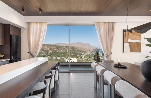 Kissamos Villa | New Luxury villa with infinity pool close to the city