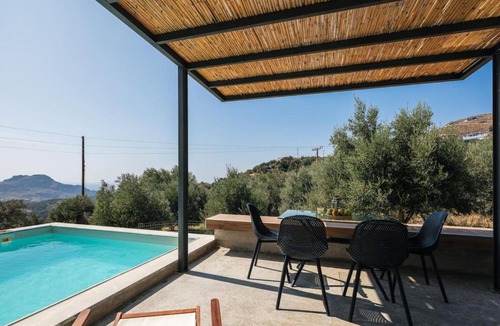 Mariou Villa | New Stylish Villa Domus Rodia with private pool & BBQ, 4km from Plakias beach