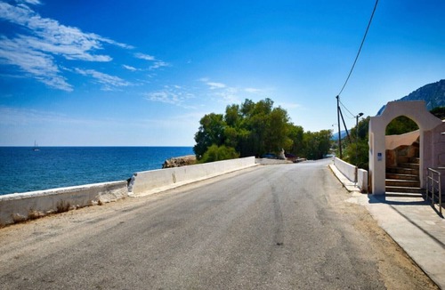 Agios Kirykos Apartment | New,uniquely cozy place,waterfront garden,actual steps to crystal clear beach -