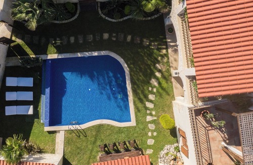 Embrosneros Villa | Nicole Villa | Private Heated*Pool, Village Escape