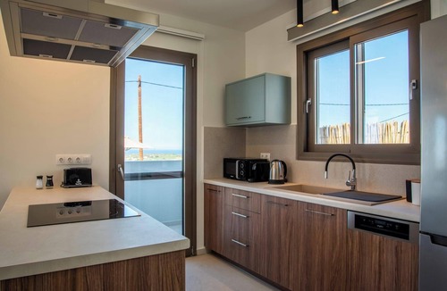 Adele Villa | Niki - Three Bedroom Villa, Sleeps 6