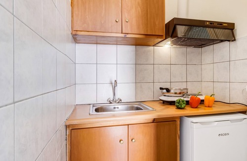 Nikiana Apartment | Nikiana Club Studio 10 with Mountain View & Wi-Fi