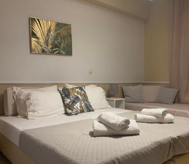 Perivolia Villa | Niko's art Villa in Chania